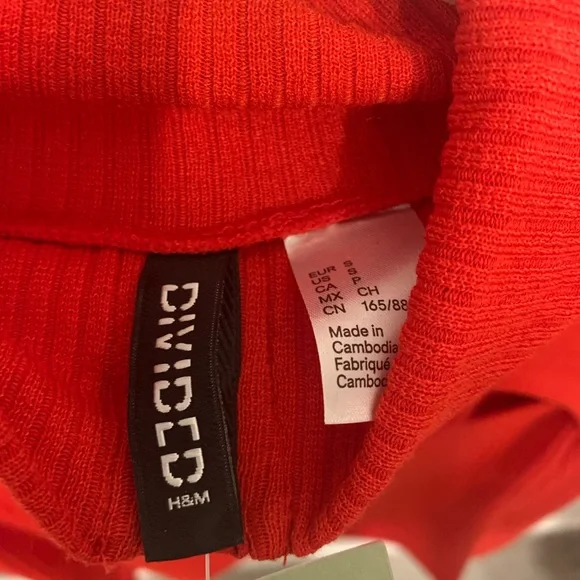 NWT H & M Divided Sexy Top - Picture 5 of 7